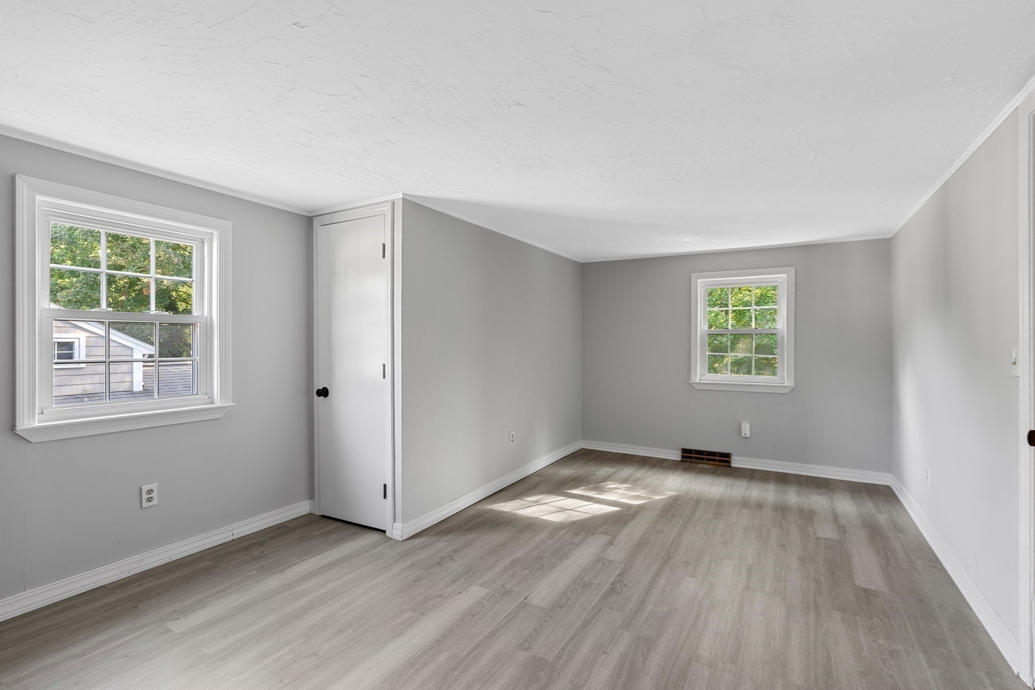 37 Watson St. Property Photo 14