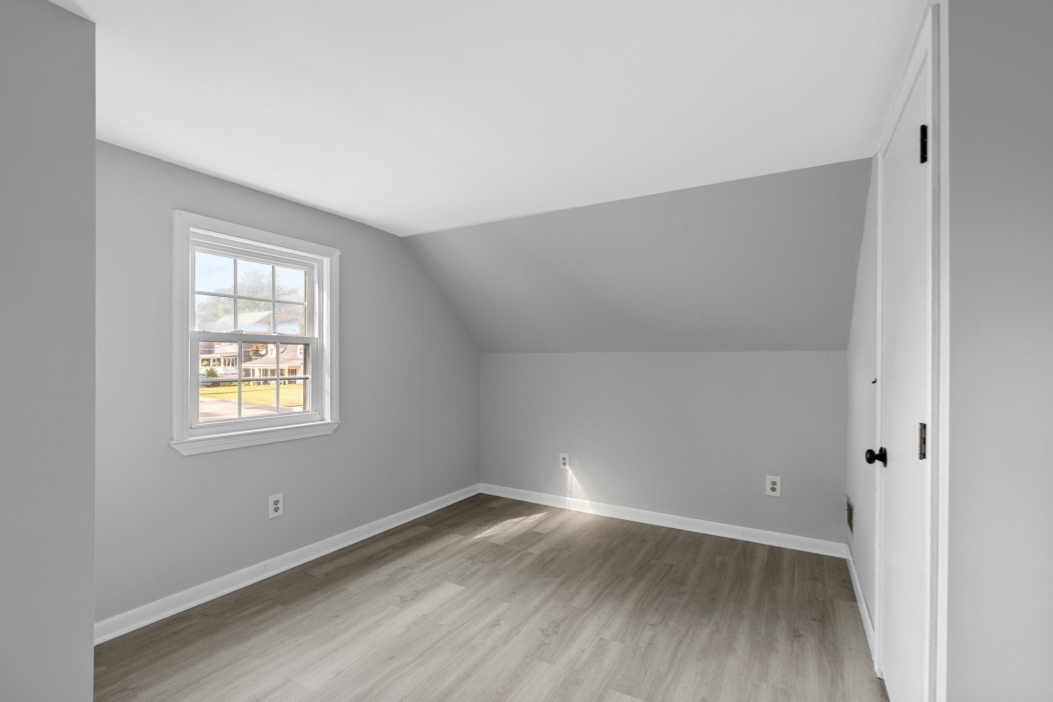37 Watson St. Property Photo 15