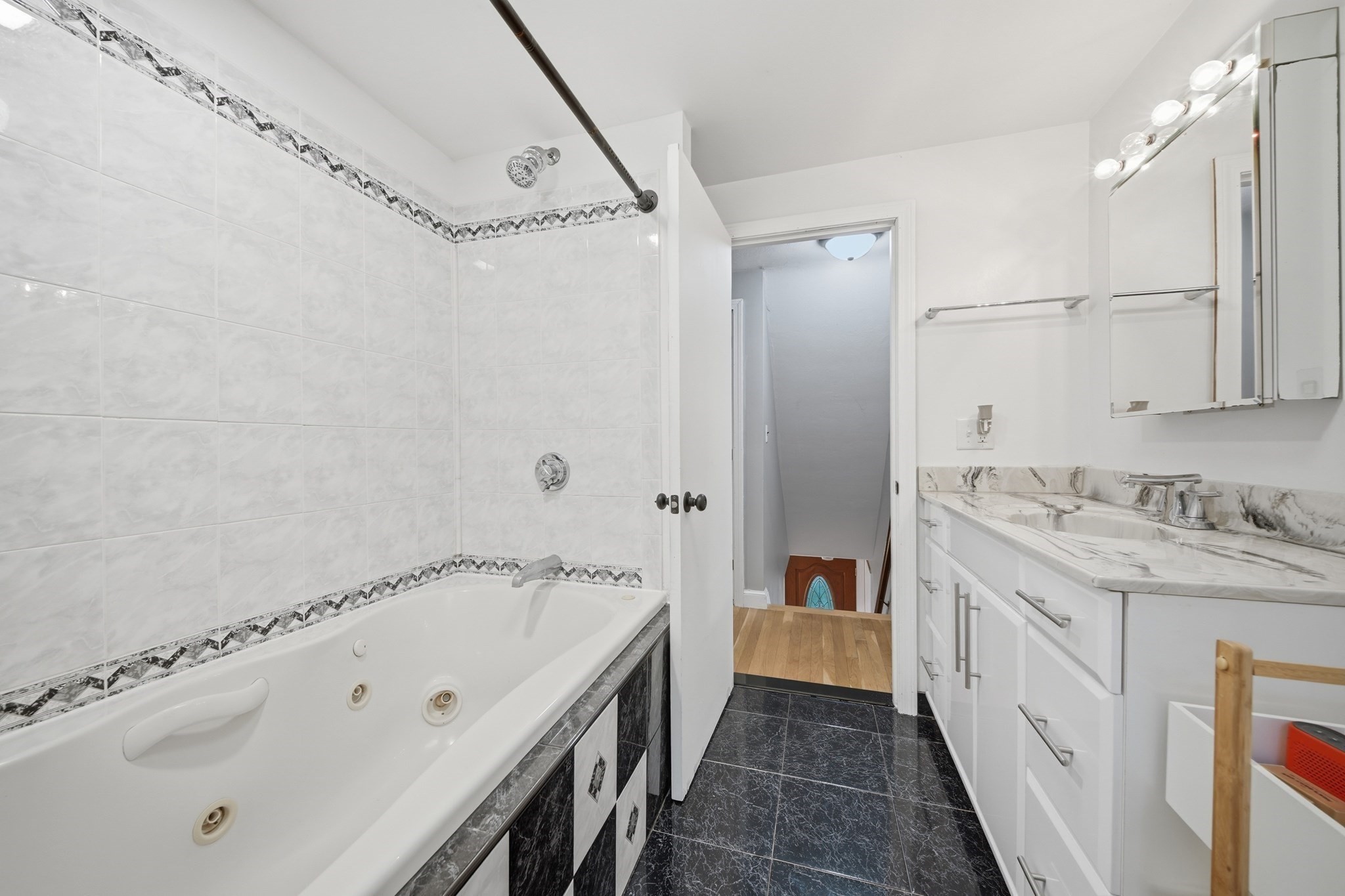 9 Westgate Rd Property Photo 23