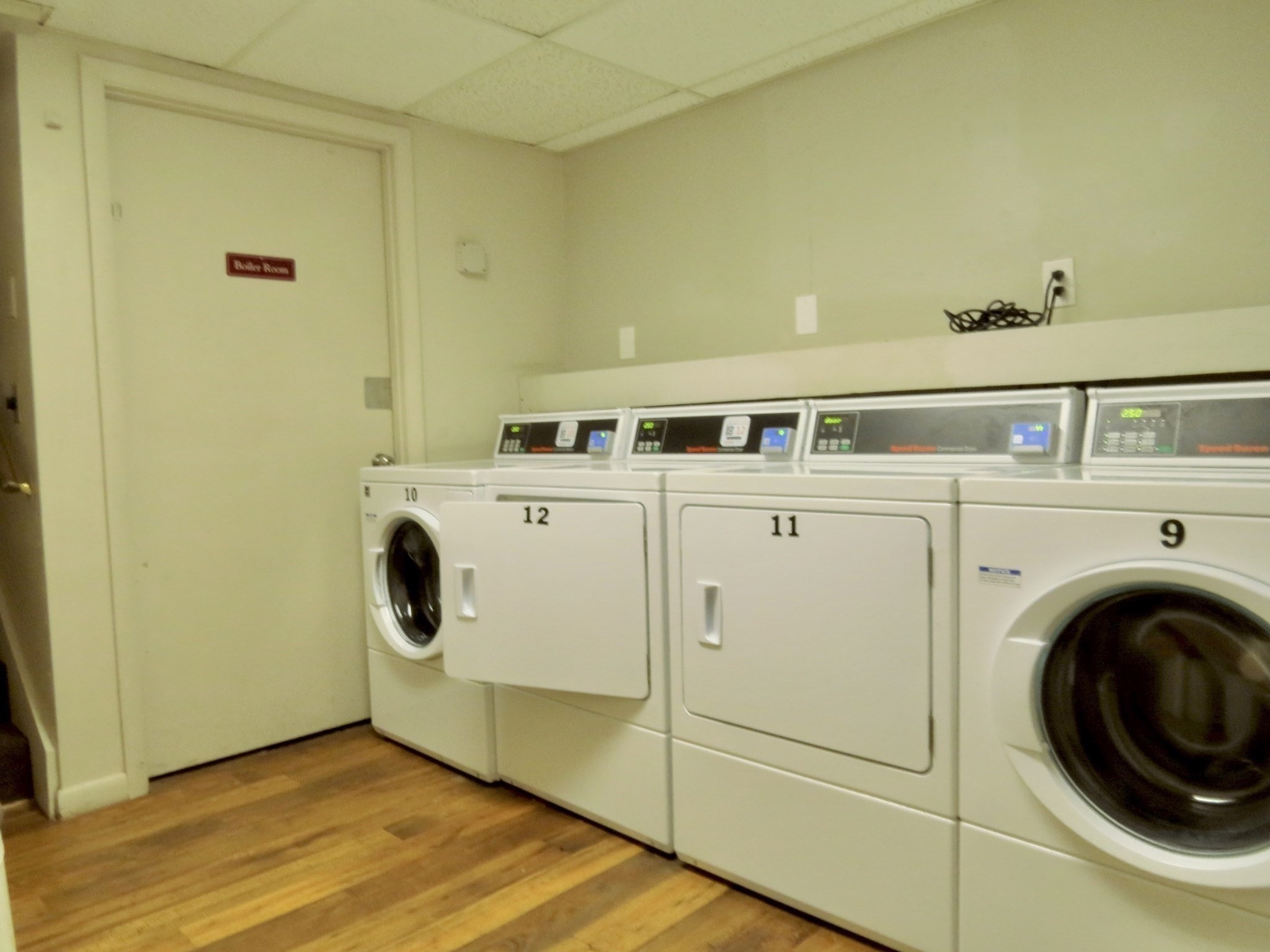10 Williamsburg Ct # 3 Property Photo 12