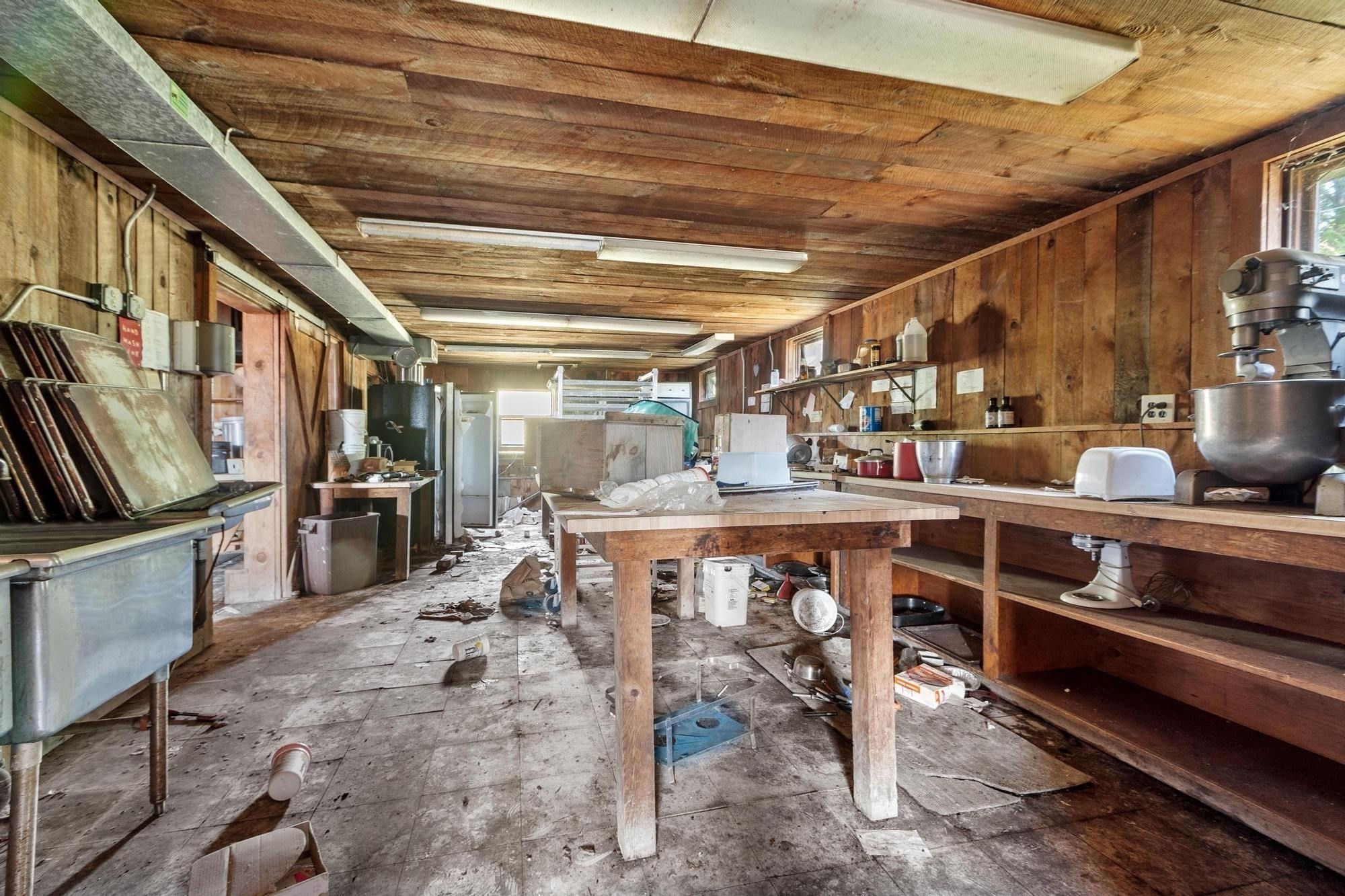 25 West St Property Photo 15