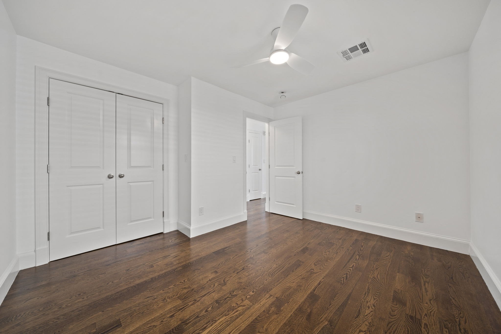 248 Presidents Ln # 6 Property Photo 17