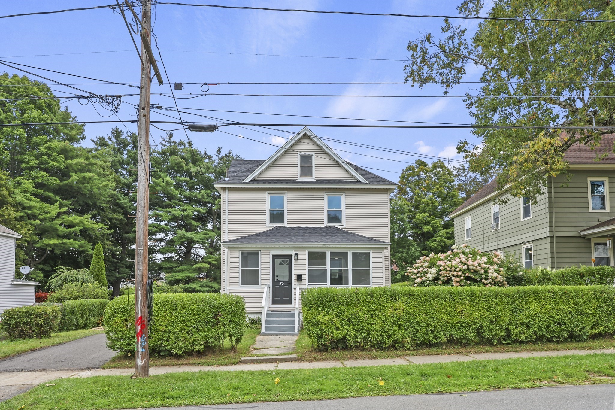 80 Calumet St Property Photo 3
