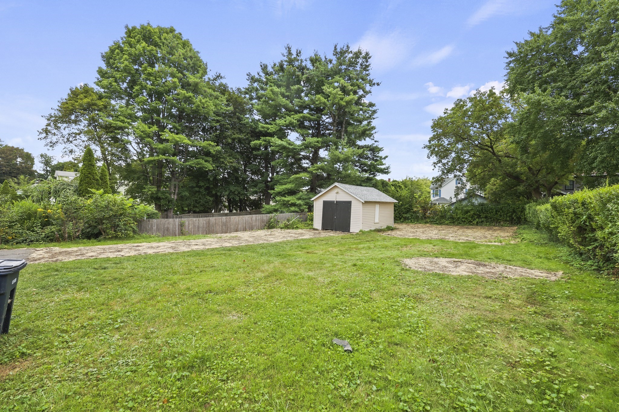 80 Calumet St Property Photo 33