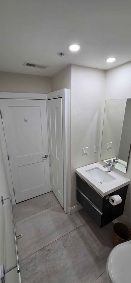 13 Sudbury St # 406 Property Photo 6