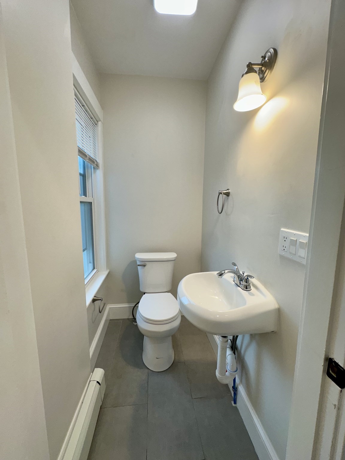 118 Ash St Property Photo 3