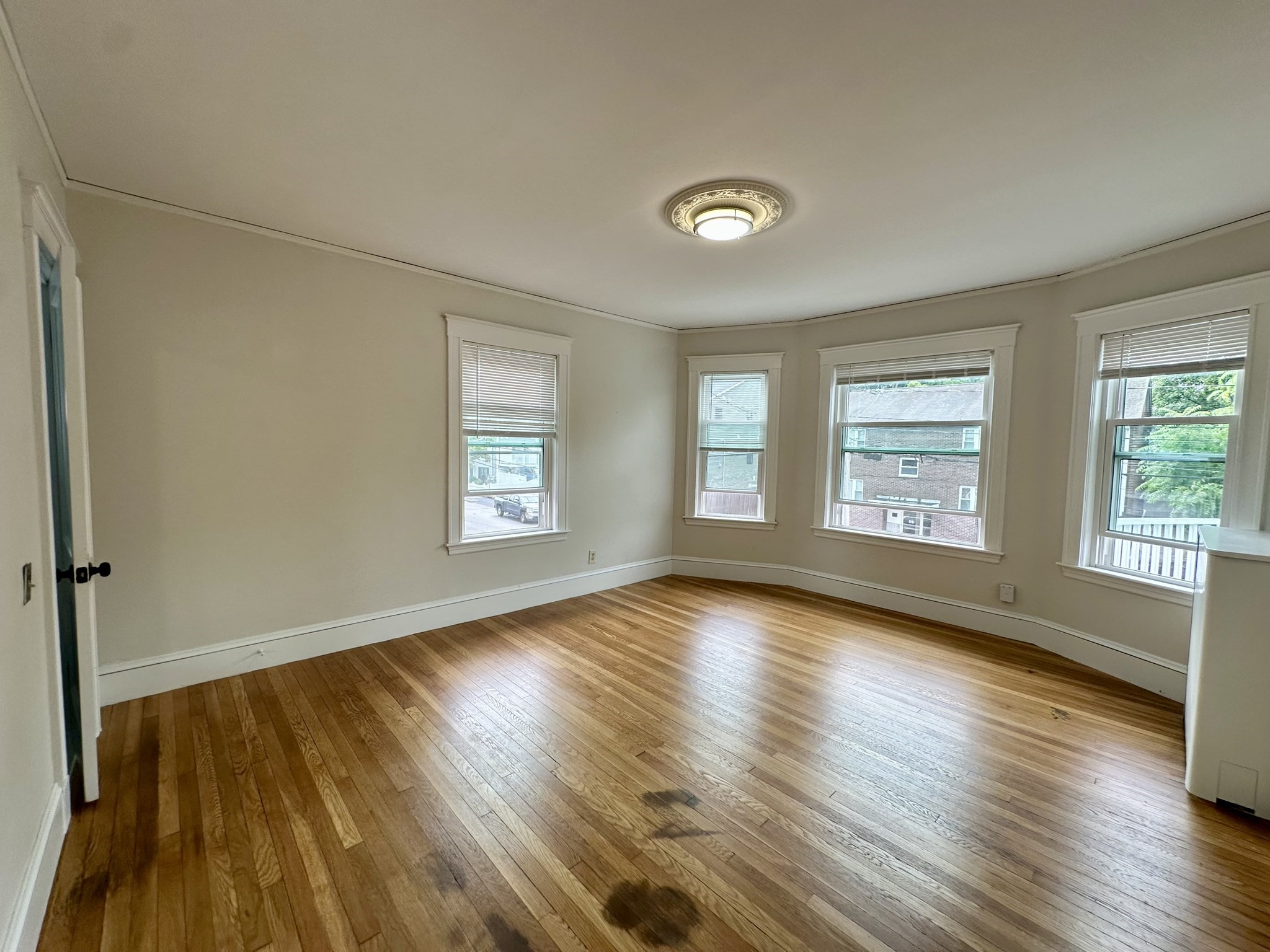 118 Ash St Property Photo 12