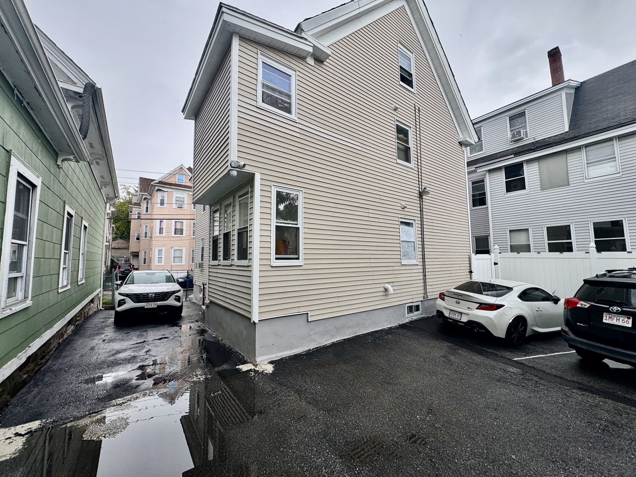 57-59 Bennington St Property Photo 14