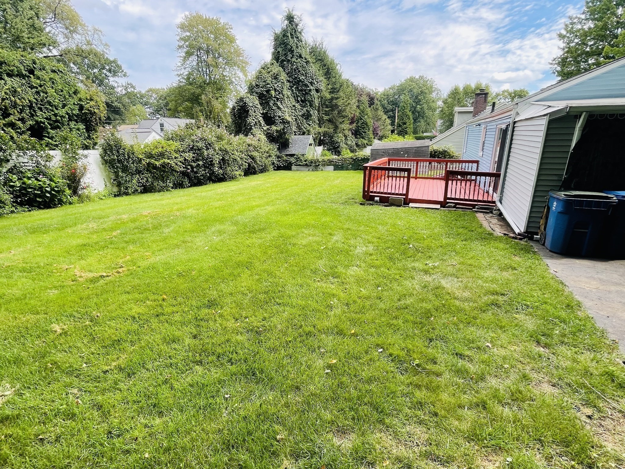 192 Grandview Ave Property Photo 3