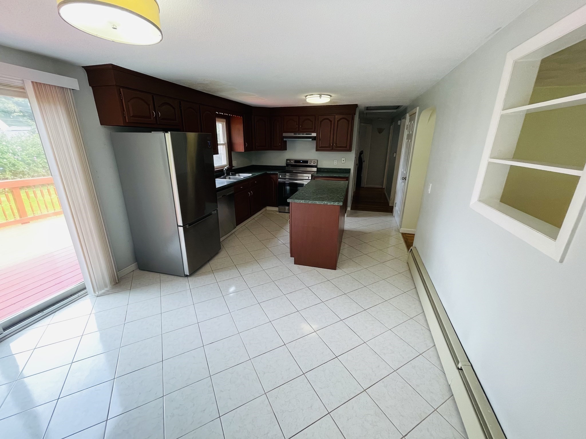 192 Grandview Ave Property Photo 6