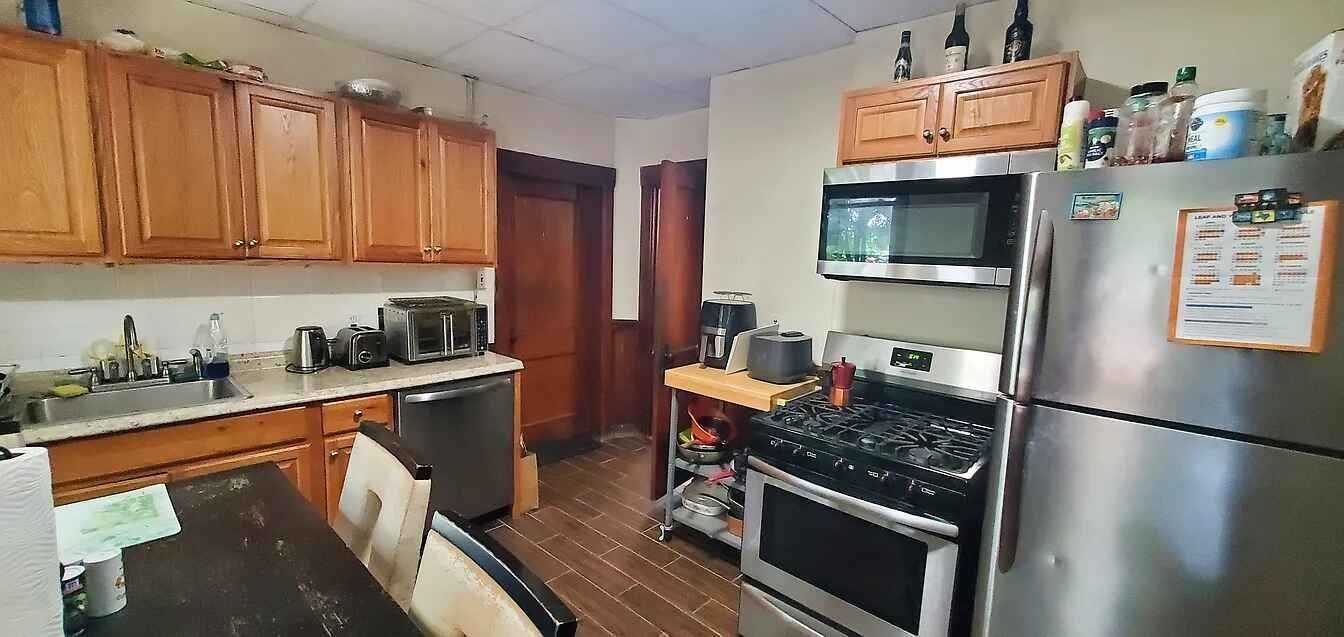 20 Glade Ave # 3 Property Photo 1