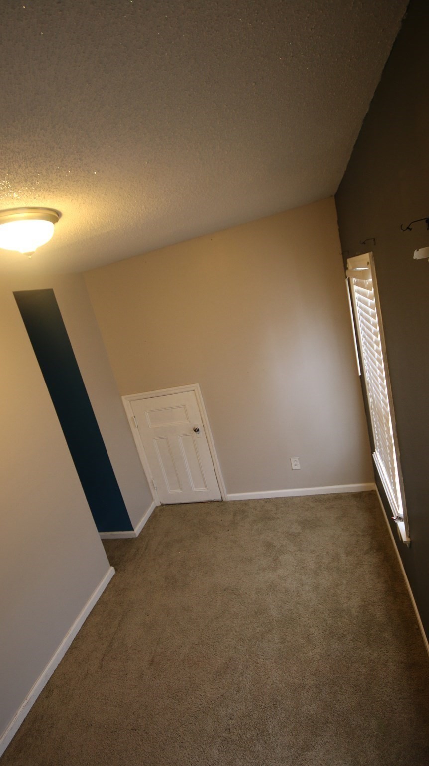 61 Austin St Property Photo 10