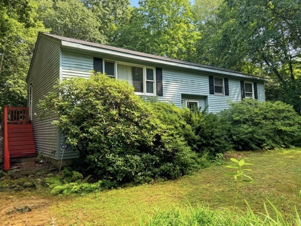94 Long Hill Rd Property Photo 1