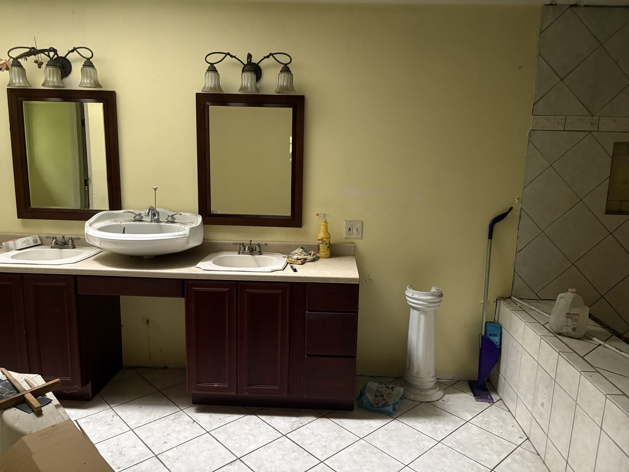 130 Princeton Street Property Photo 6