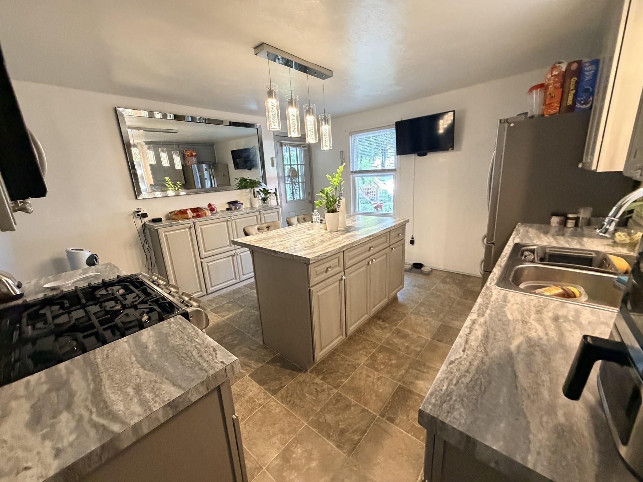 169 Roosevelt Ave Property Photo 16