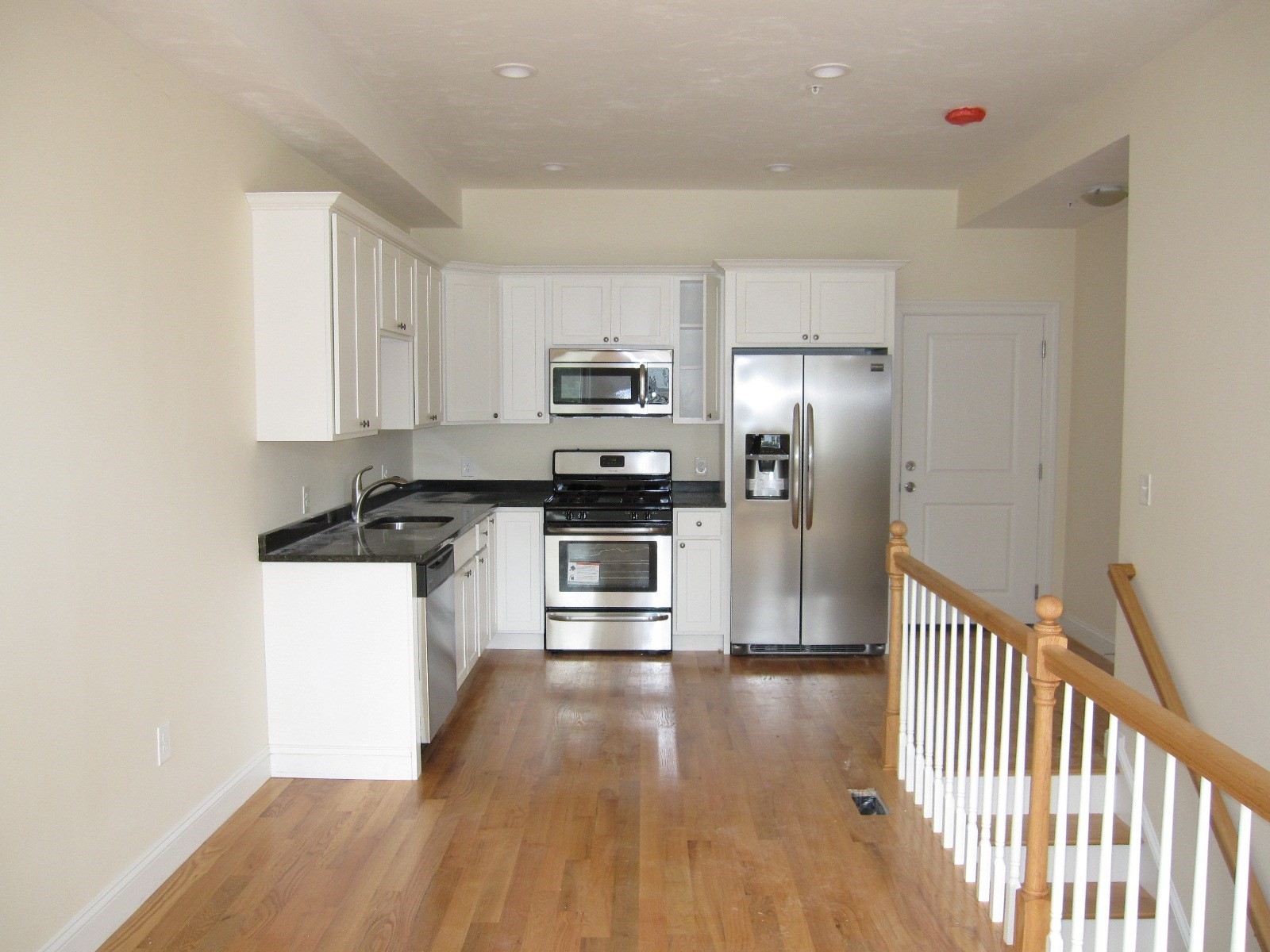 198 Union Avenue # 1 Property Photo 3
