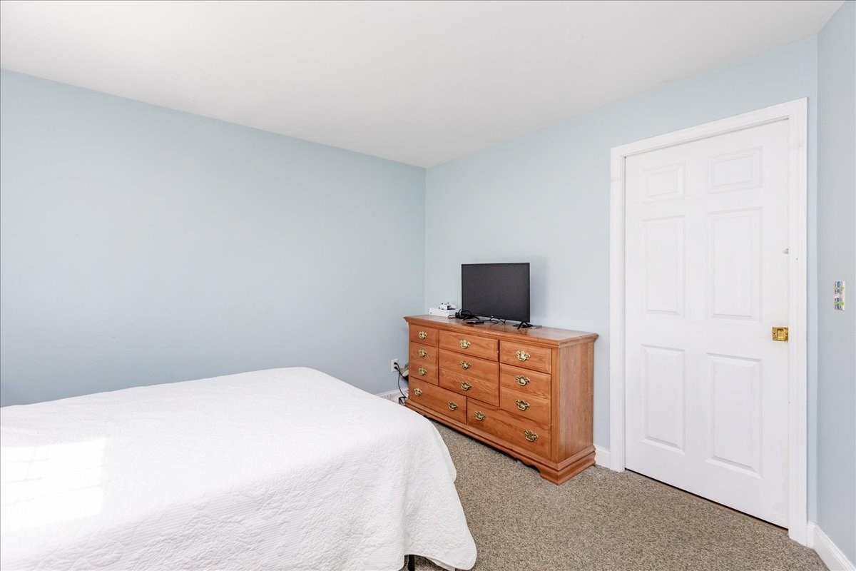 514 Pleasant St Property Photo 25
