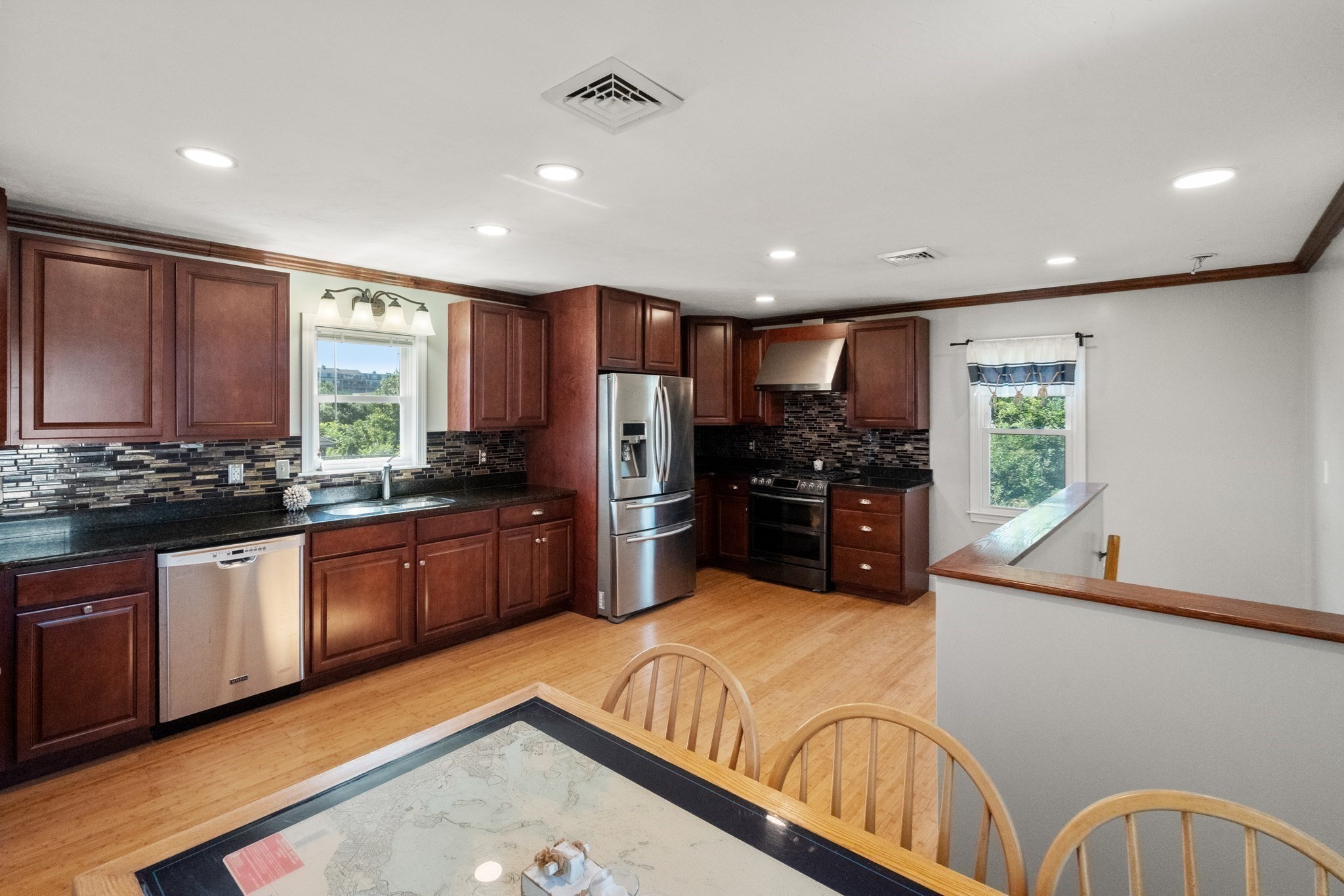20 Taylor Ave Property Photo 25