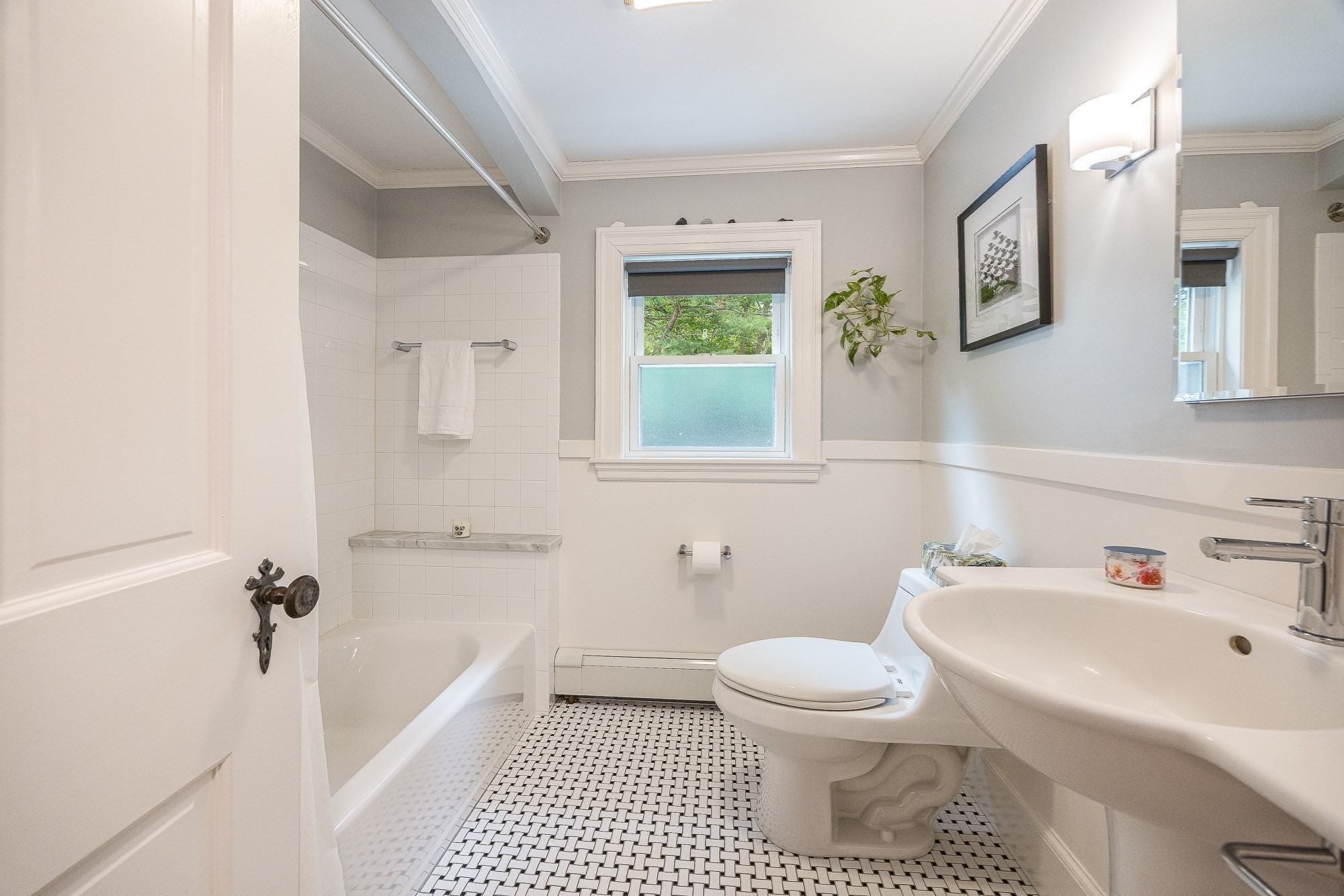 21 Bond Street Property Photo 20