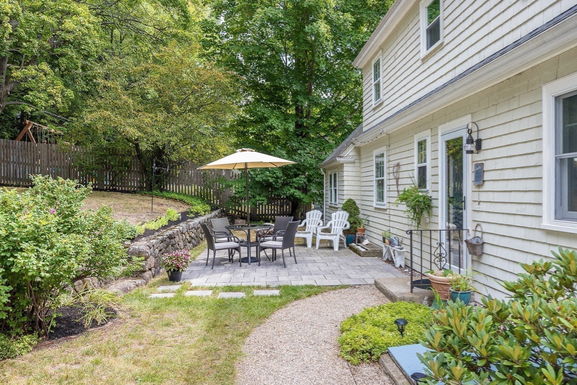 21 Bond Street Property Photo 26