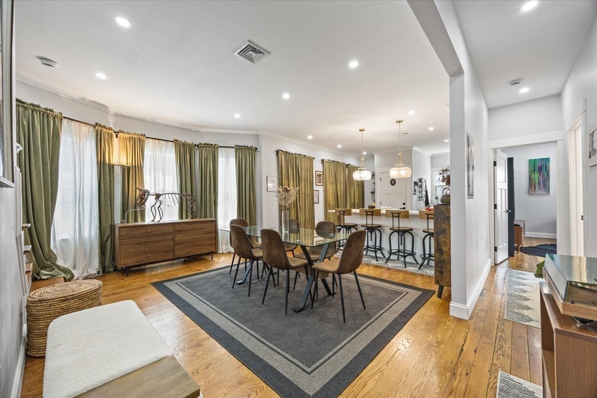 46 Addison St # 2 Property Photo 6