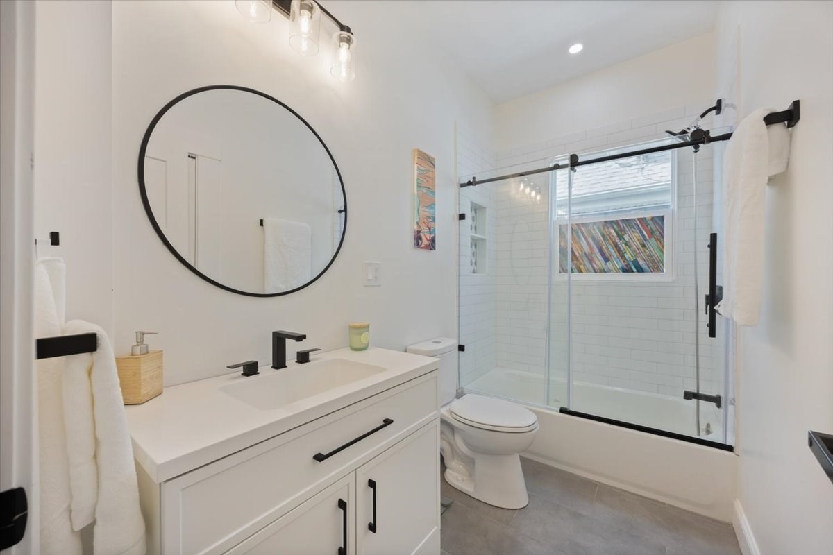 46 Addison St # 2 Property Photo 10