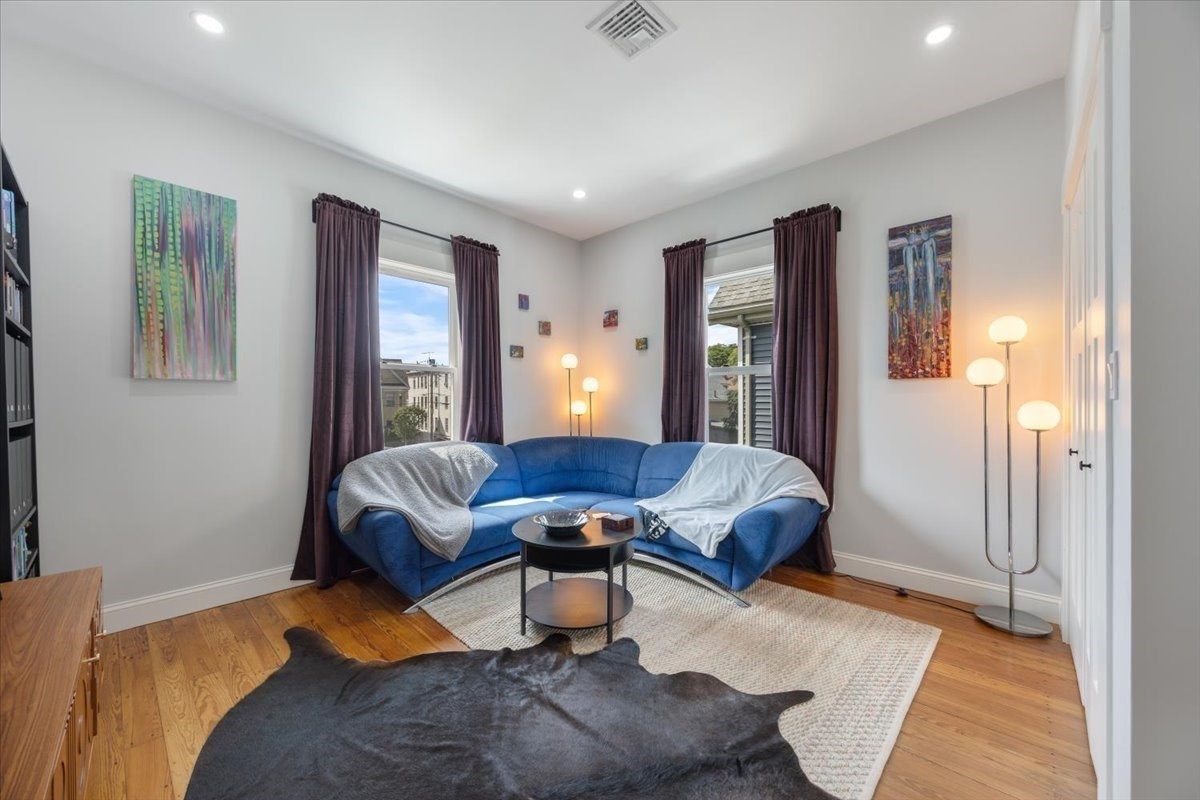 46 Addison St # 2 Property Photo 11