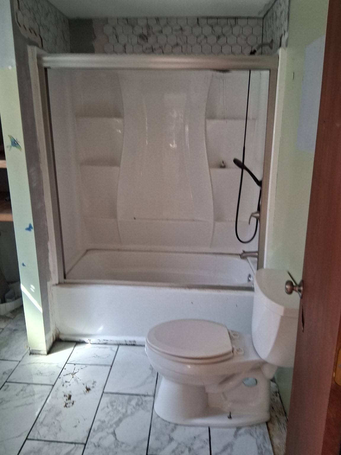 270 Ash St Property Photo 8