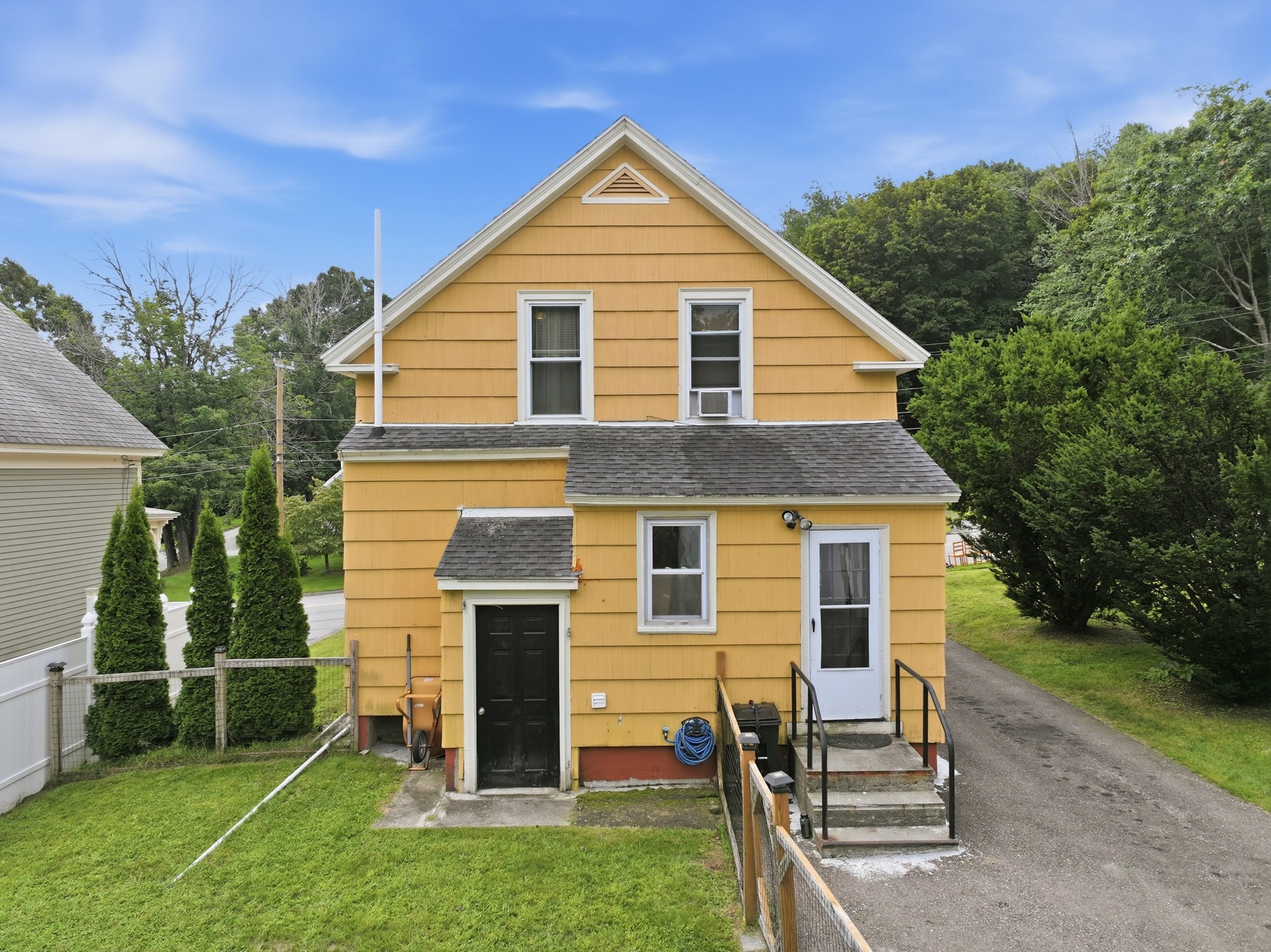 96 Apricot St Property Photo 33