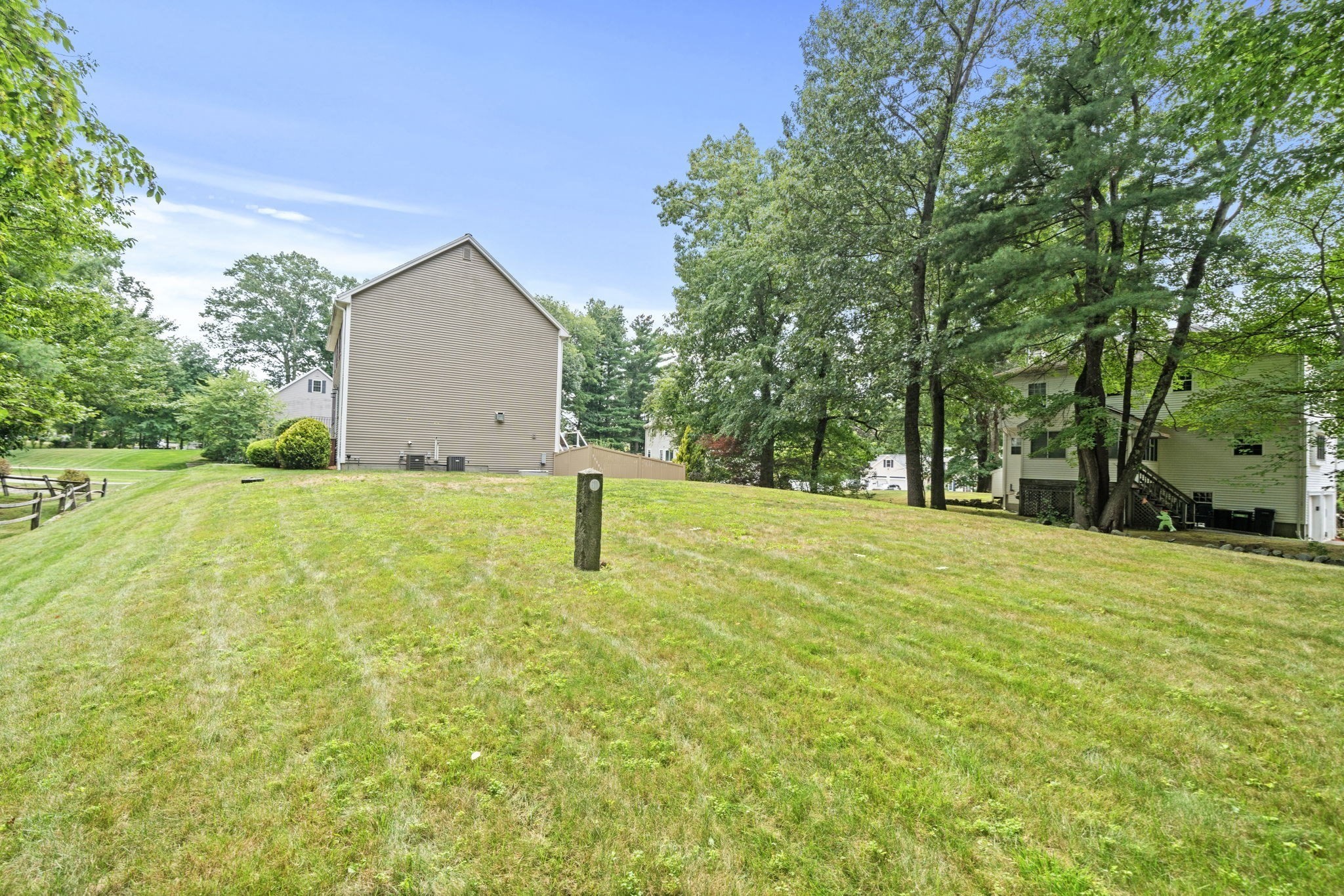 11 Village Ln Property Photo 26
