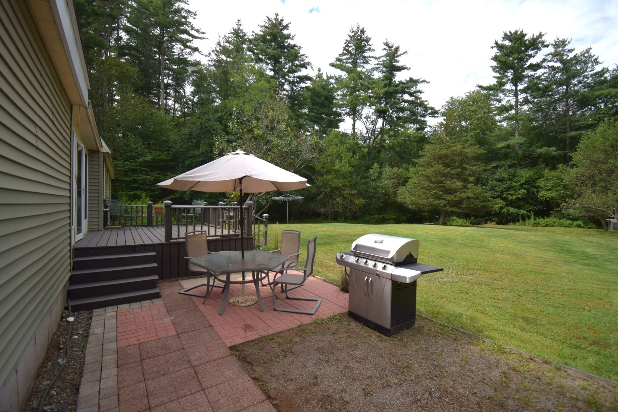 287 Middle Road Property Photo 30