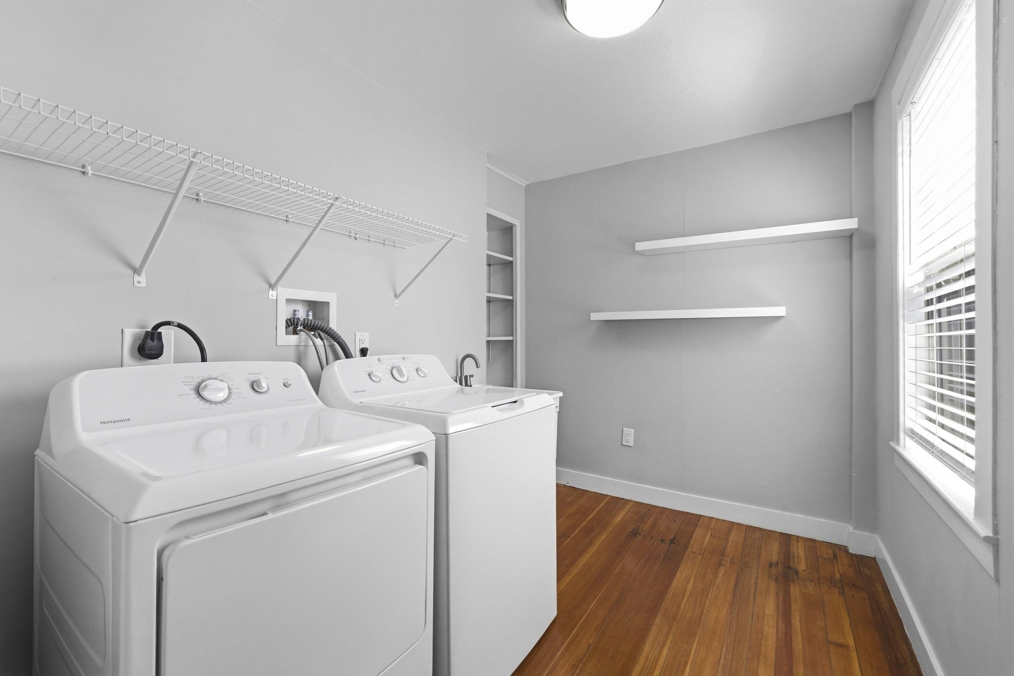 42 School St # 2 Property Photo 13