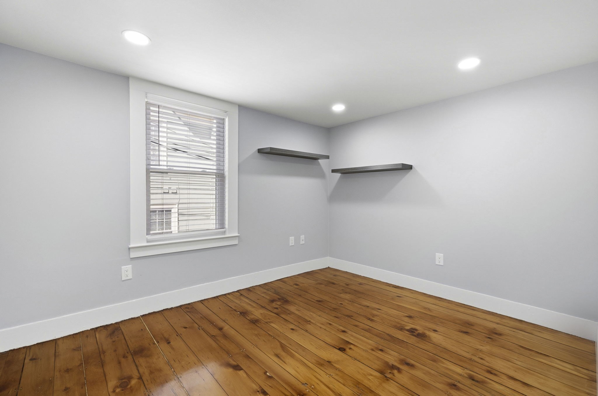 42 School St # 2 Property Photo 17