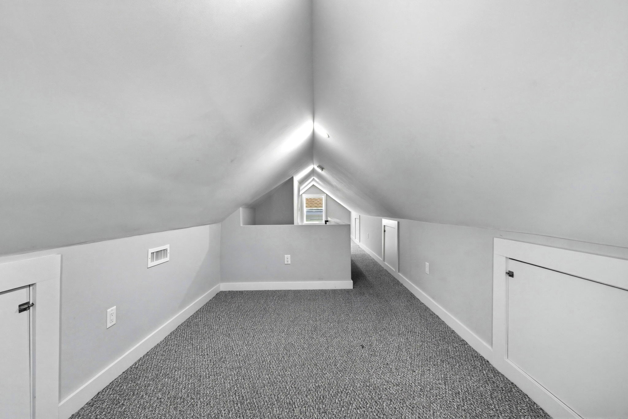 42 School St # 2 Property Photo 27