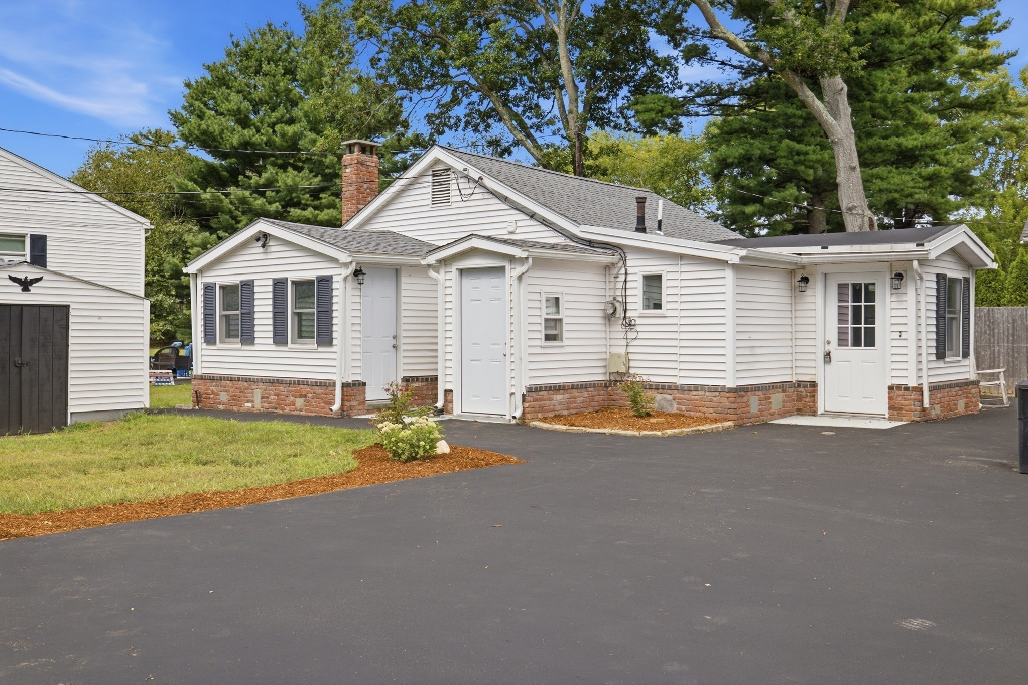 174 Property Photo 3