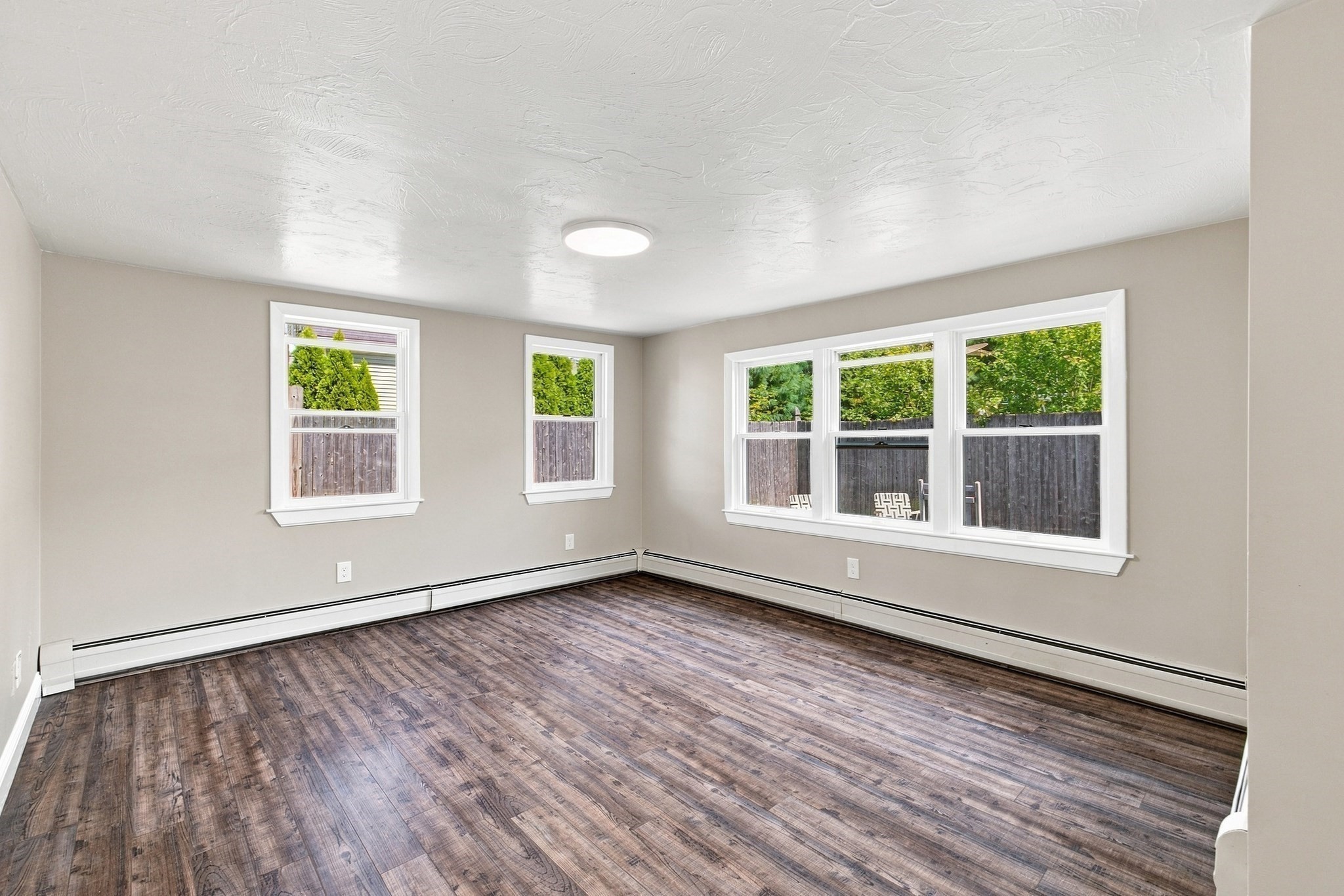 174 Property Photo 14