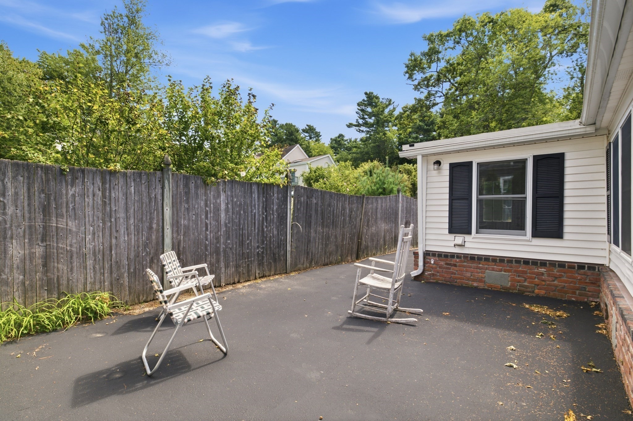 174 Property Photo 27