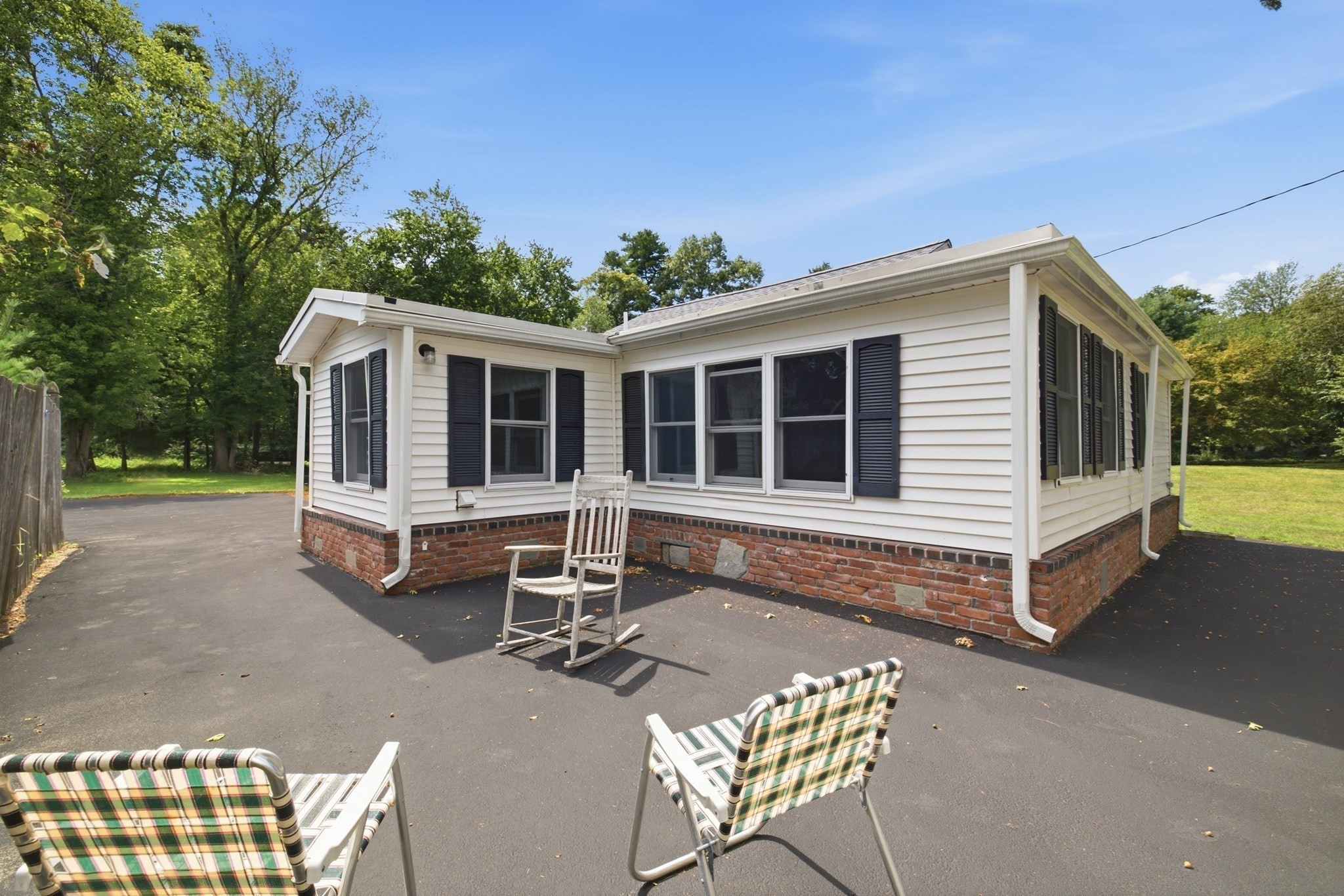 174 Property Photo 30