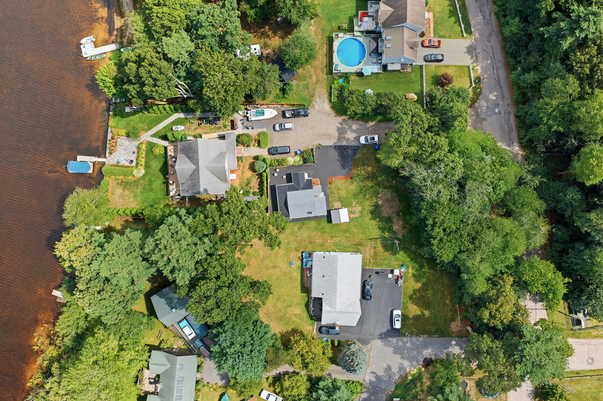 174 Property Photo 40