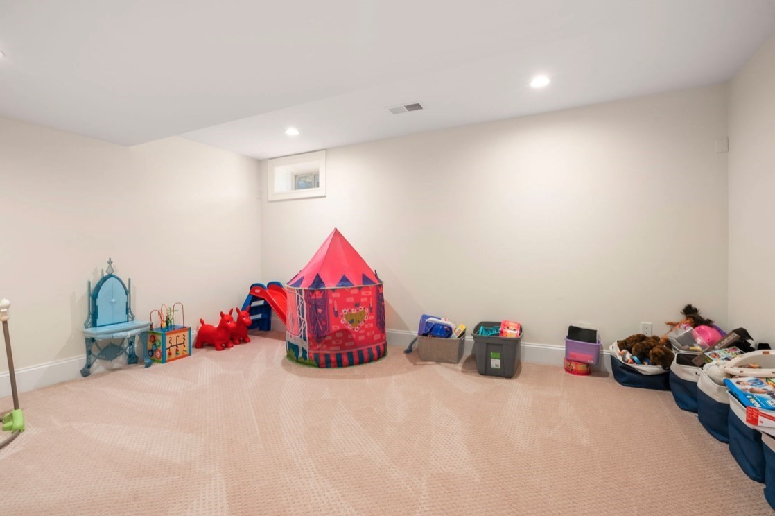 41 Lillian Way # 41 Property Photo 32