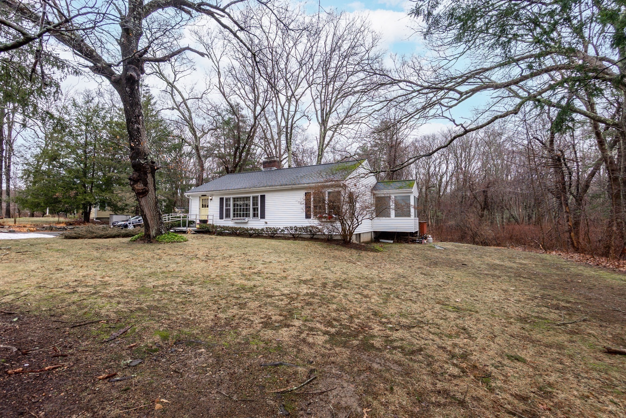 30 Woodland Rd Property Photo 2