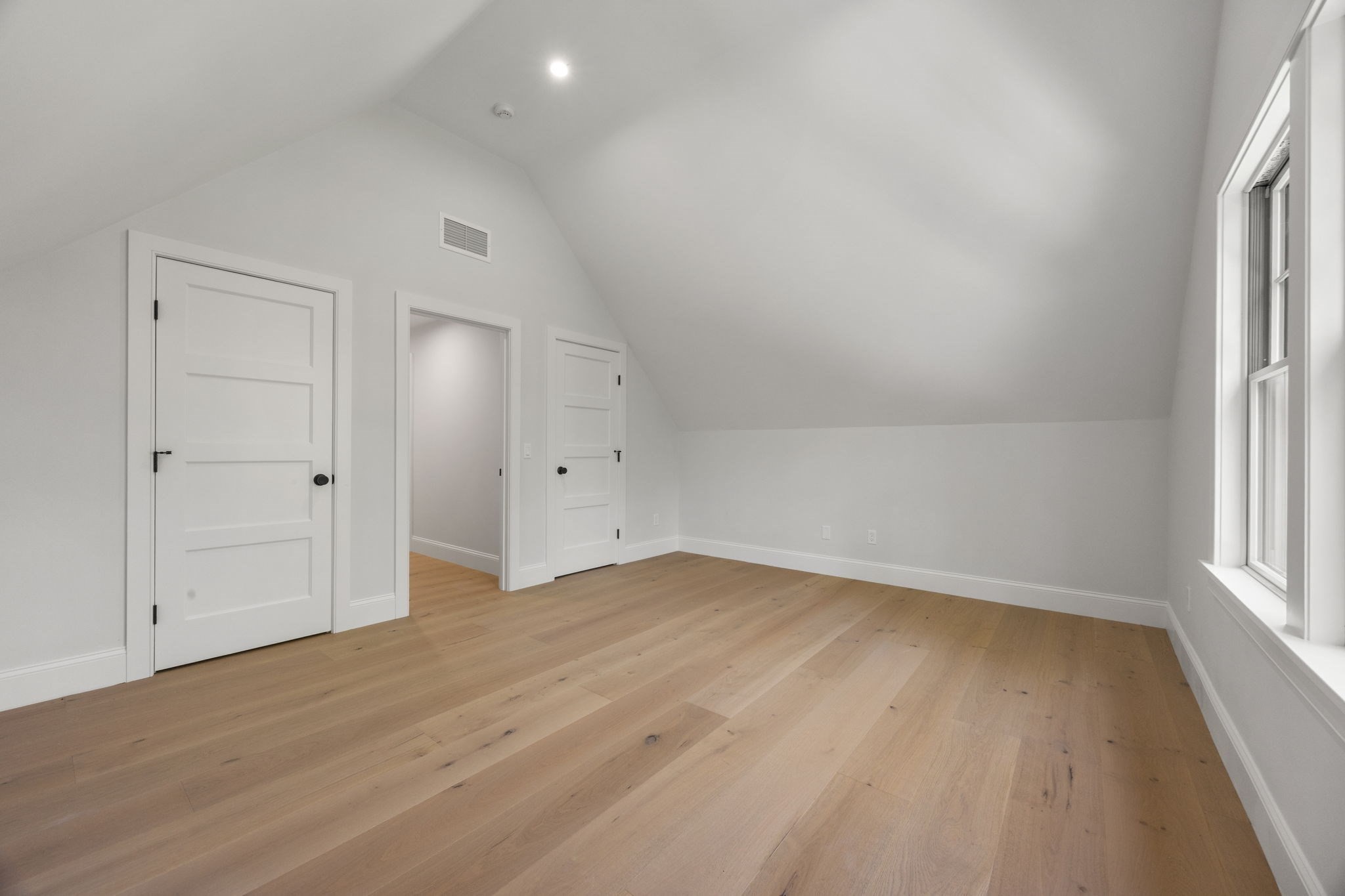 6 Village Dr Property Photo 32