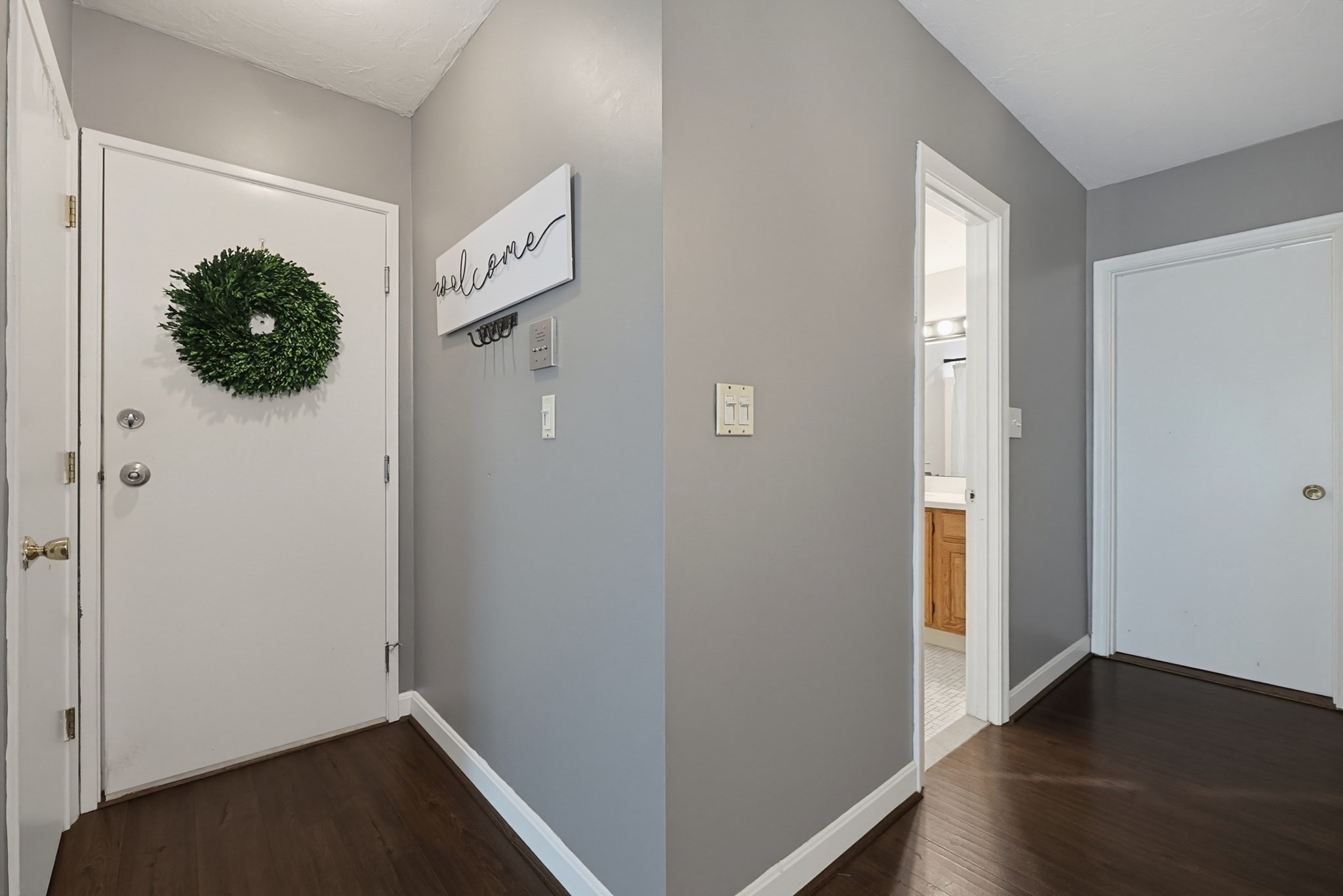 117 Tall Oaks Dr # G Property Photo 2