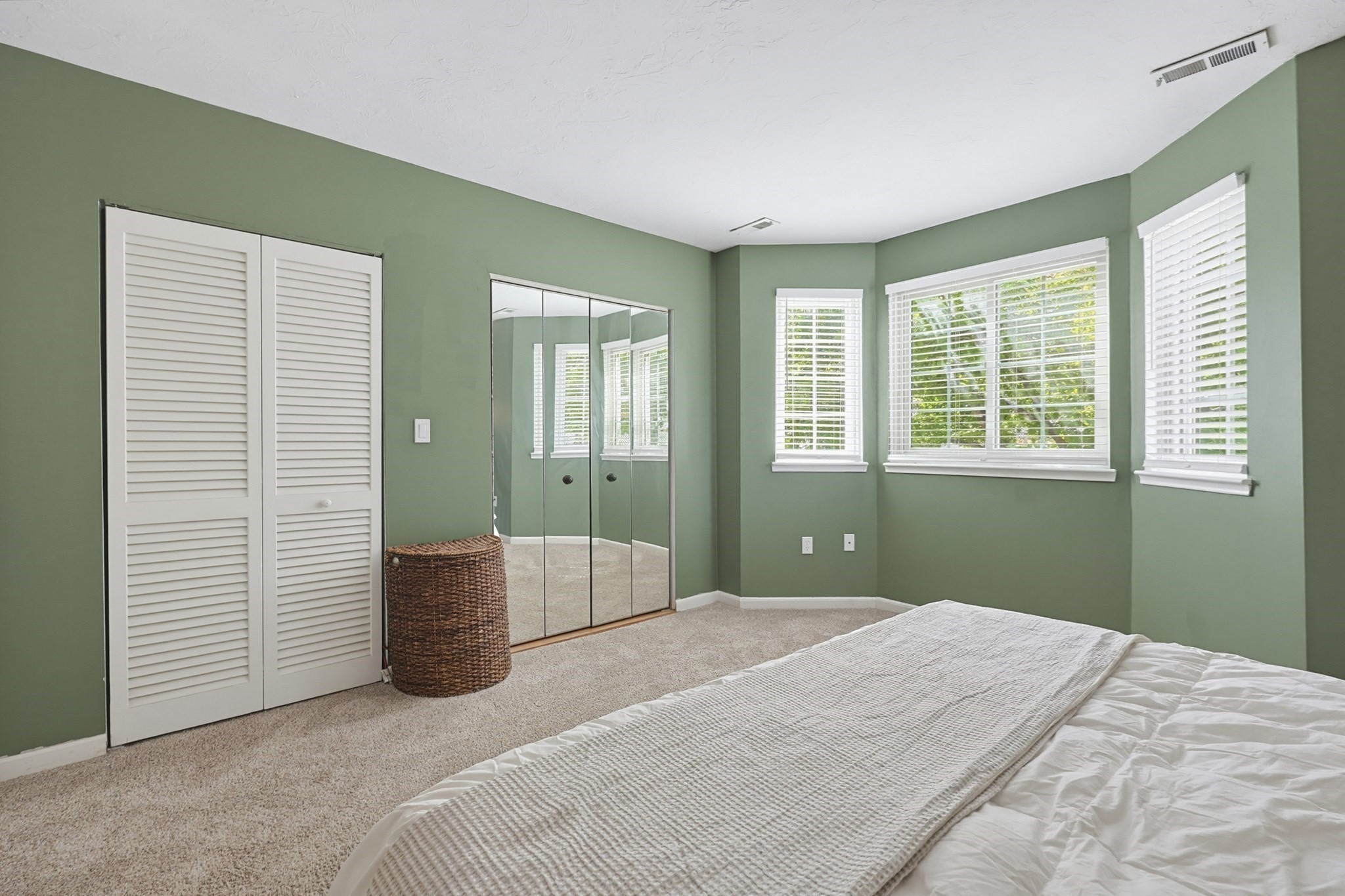 117 Tall Oaks Dr # G Property Photo 21