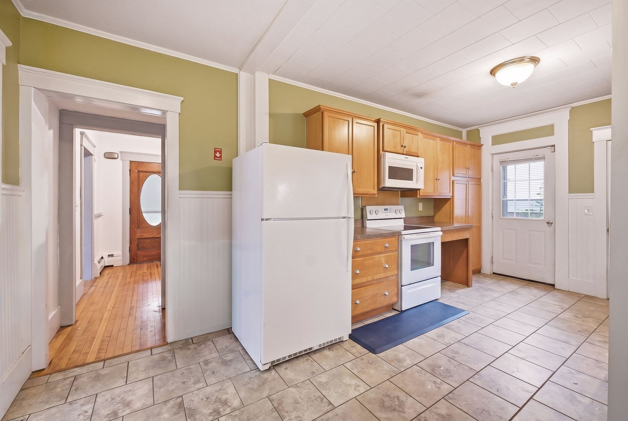 209 Green St Property Photo 15