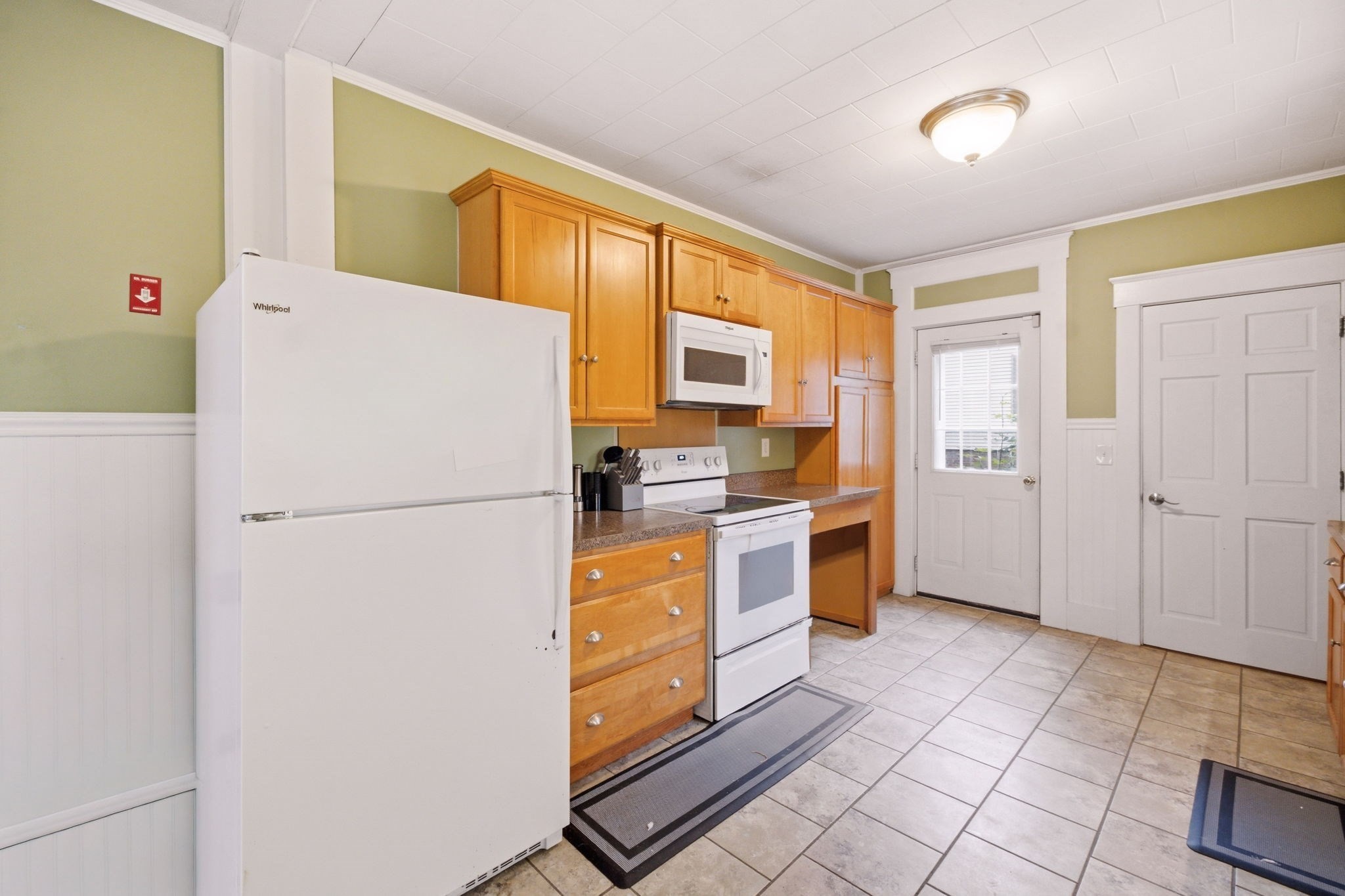 209 Green St Property Photo 17