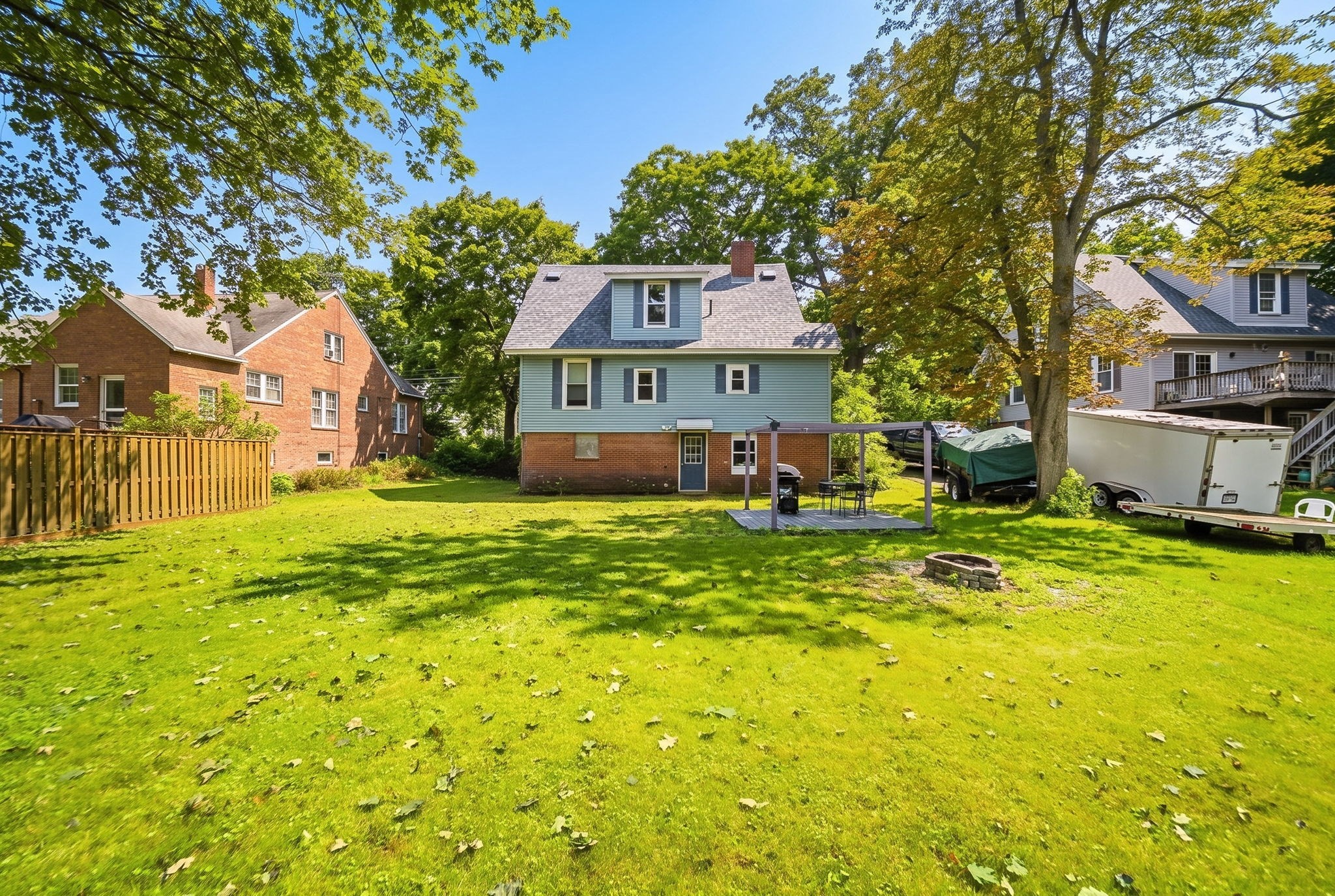 209 Green St Property Photo 33