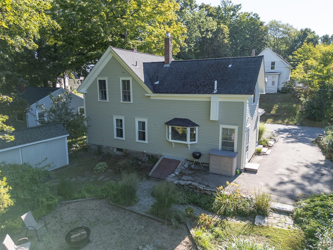 25 Prospect St Property Photo 2