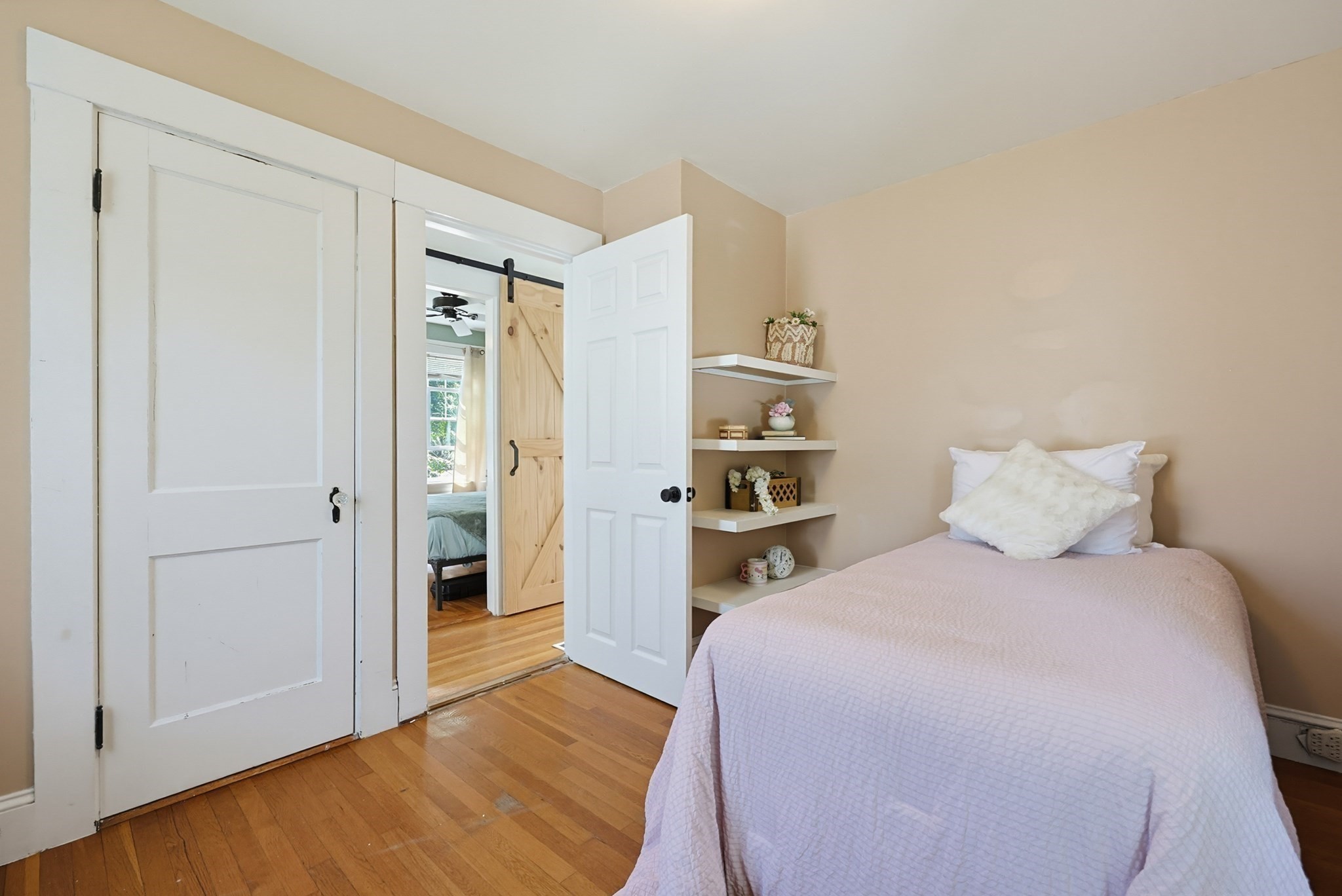 24 Talbot Ter Property Photo 17