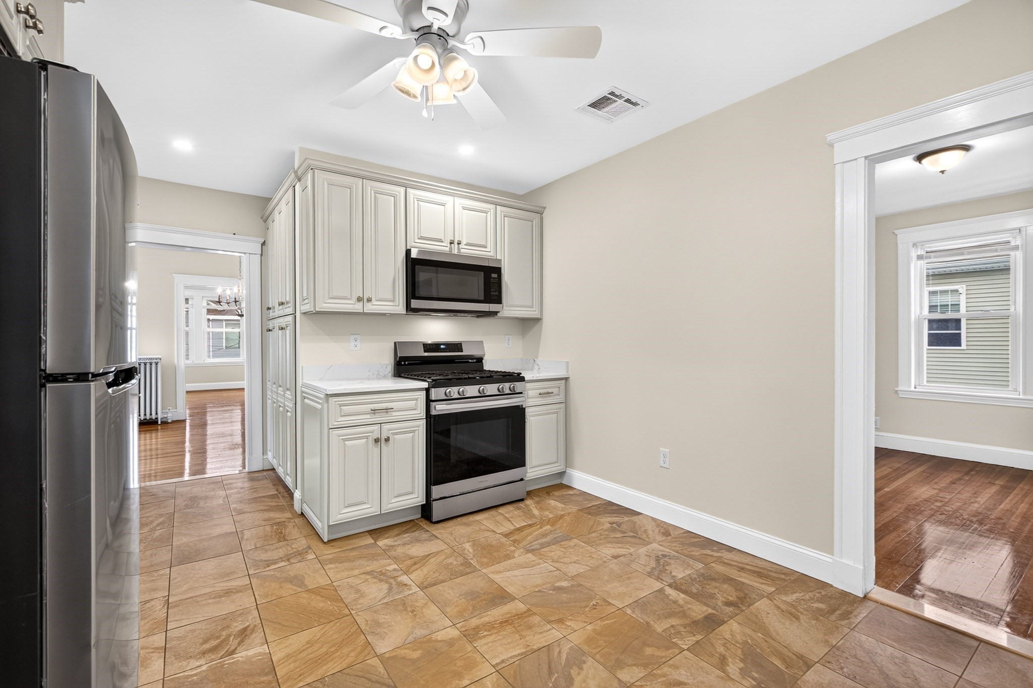 36 Wilson Avenue # 2 Property Photo 11